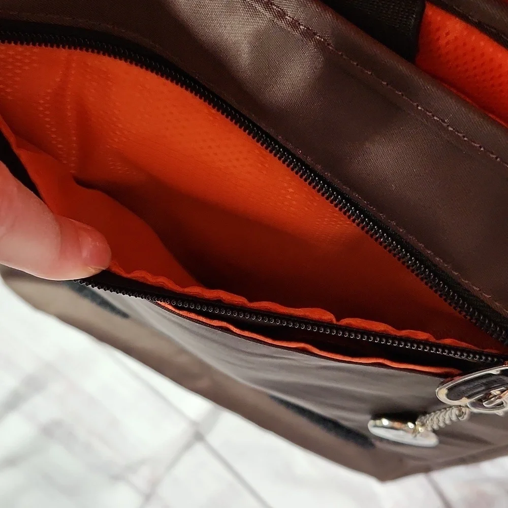 CaseCrown Microsoft surface vertical messenger bag